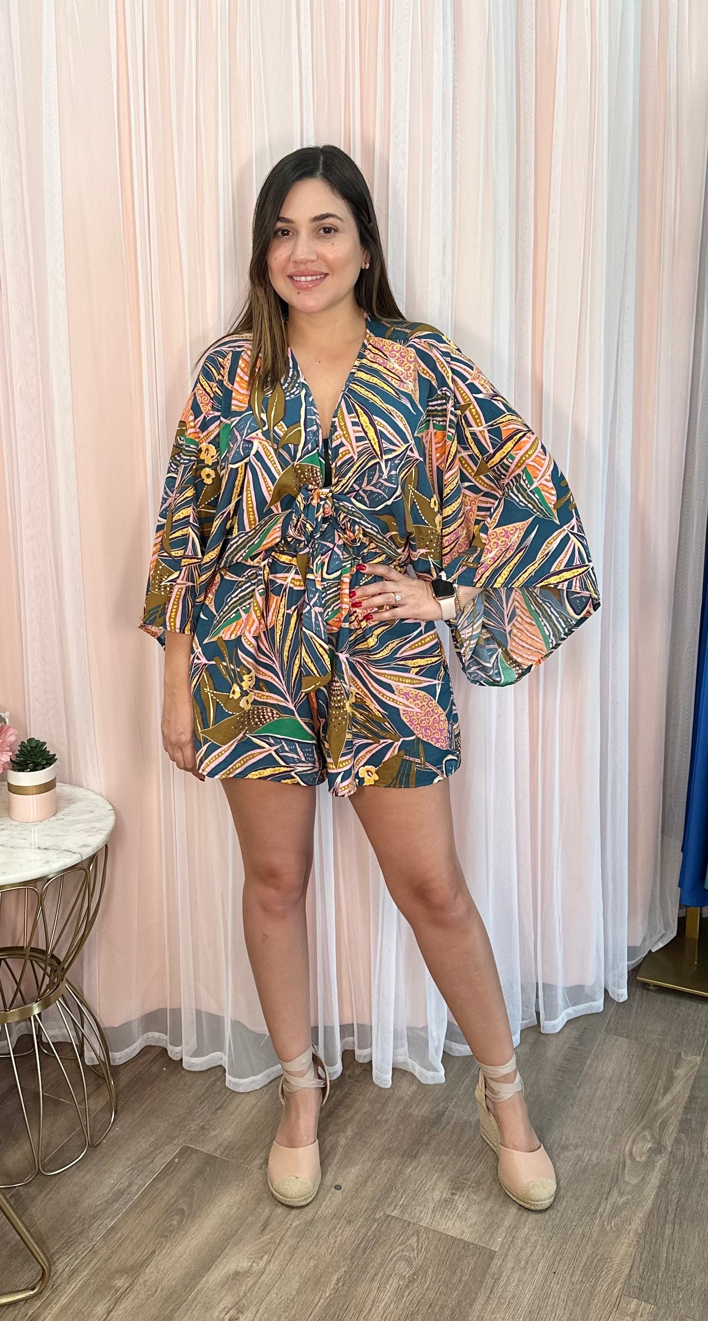 Batwing Sleeved Tropical Print Romper