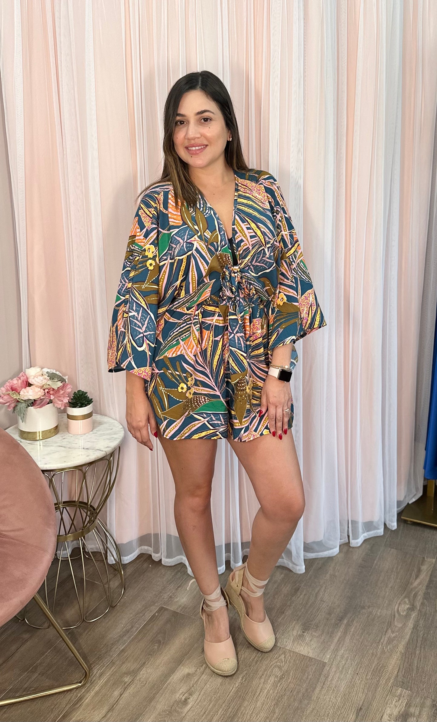 Batwing Sleeved Tropical Print Romper